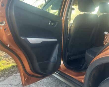 Жовтий Сузукі Вітара, об'ємом двигуна 1.6 л та пробігом 140 тис. км за 14900 $, фото 7 на Automoto.ua