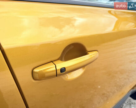 Желтый Сузуки Витара, объемом двигателя 1.37 л и пробегом 141 тыс. км за 17800 $, фото 25 на Automoto.ua