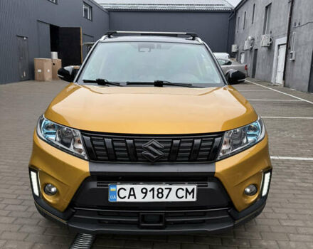 Желтый Сузуки Витара, объемом двигателя 1.4 л и пробегом 96 тыс. км за 19000 $, фото 3 на Automoto.ua