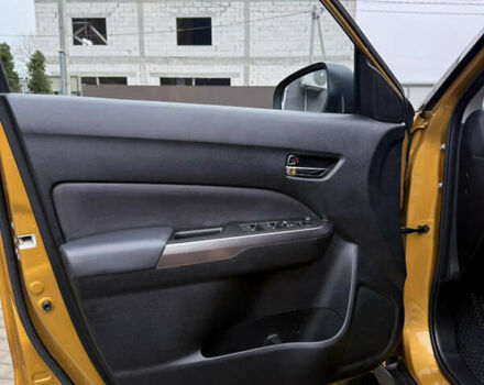 Желтый Сузуки Витара, объемом двигателя 1.4 л и пробегом 96 тыс. км за 19000 $, фото 32 на Automoto.ua