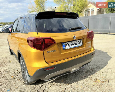 Желтый Сузуки Витара, объемом двигателя 1.37 л и пробегом 141 тыс. км за 17800 $, фото 32 на Automoto.ua
