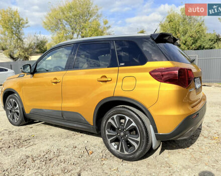 Желтый Сузуки Витара, объемом двигателя 1.37 л и пробегом 141 тыс. км за 17800 $, фото 30 на Automoto.ua