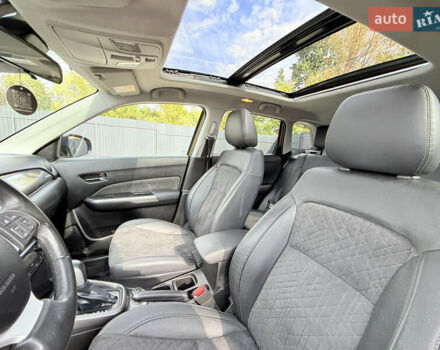 Желтый Сузуки Витара, объемом двигателя 1.37 л и пробегом 141 тыс. км за 17800 $, фото 51 на Automoto.ua