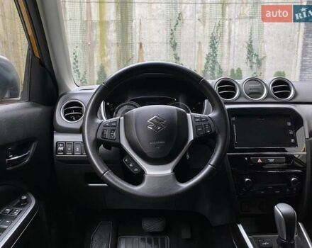 Сузуки Витара 2019 в Хмельницком на Automoto.ua Желтый Сузуки Витара, объемом двигателя 1 л и пробегом 78 тыс. км за 15999 $, фото 41 на Automoto.ua