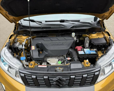 Желтый Сузуки Витара, объемом двигателя 1.4 л и пробегом 96 тыс. км за 19000 $, фото 28 на Automoto.ua