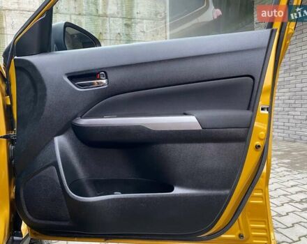 Сузуки Витара 2019 в Хмельницком на Automoto.ua Желтый Сузуки Витара, объемом двигателя 1 л и пробегом 78 тыс. км за 15999 $, фото 54 на Automoto.ua