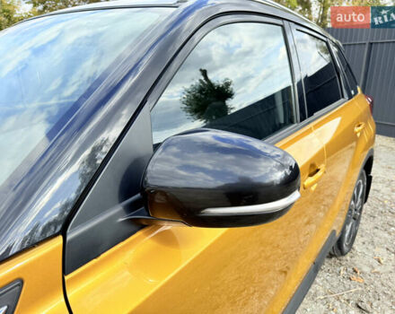 Желтый Сузуки Витара, объемом двигателя 1.37 л и пробегом 141 тыс. км за 17800 $, фото 13 на Automoto.ua