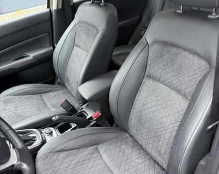 Желтый Сузуки Витара, объемом двигателя 1.4 л и пробегом 96 тыс. км за 19000 $, фото 33 на Automoto.ua