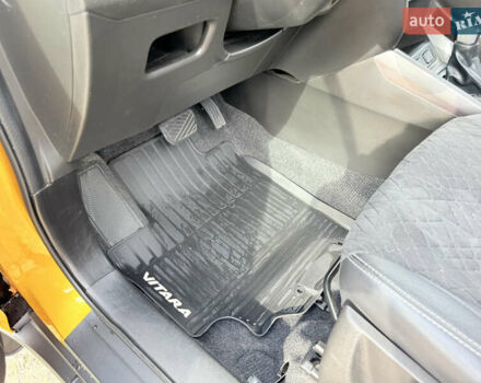 Желтый Сузуки Витара, объемом двигателя 1.37 л и пробегом 141 тыс. км за 17800 $, фото 46 на Automoto.ua