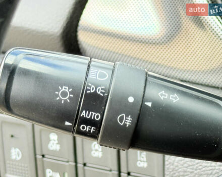 Желтый Сузуки Витара, объемом двигателя 1.37 л и пробегом 141 тыс. км за 17800 $, фото 6 на Automoto.ua