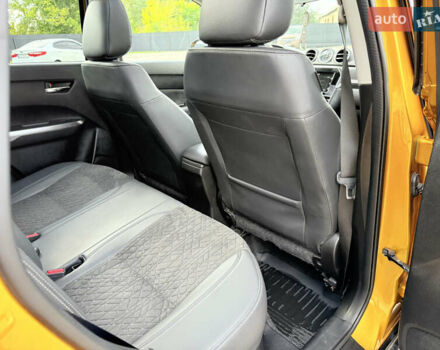 Желтый Сузуки Витара, объемом двигателя 1.37 л и пробегом 141 тыс. км за 17800 $, фото 15 на Automoto.ua