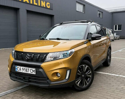 Желтый Сузуки Витара, объемом двигателя 1.4 л и пробегом 96 тыс. км за 19000 $, фото 1 на Automoto.ua