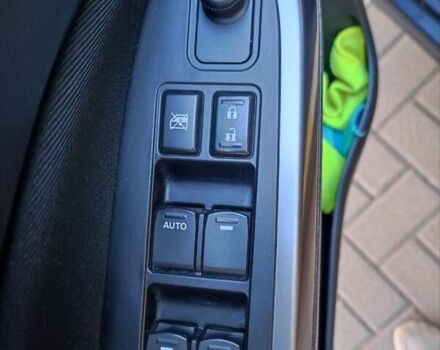 Желтый Сузуки Витара, объемом двигателя 1 л и пробегом 98 тыс. км за 19000 $, фото 1 на Automoto.ua