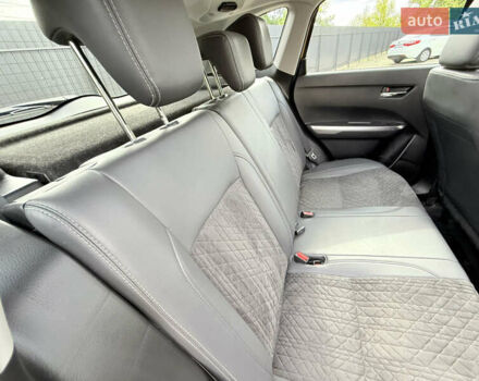 Желтый Сузуки Витара, объемом двигателя 1.37 л и пробегом 141 тыс. км за 17800 $, фото 23 на Automoto.ua