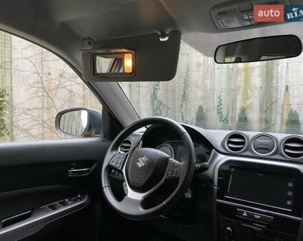 Сузуки Витара 2019 в Хмельницком на Automoto.ua Желтый Сузуки Витара, объемом двигателя 1 л и пробегом 78 тыс. км за 15999 $, фото 53 на Automoto.ua