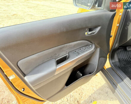 Желтый Сузуки Витара, объемом двигателя 1.37 л и пробегом 141 тыс. км за 17800 $, фото 44 на Automoto.ua