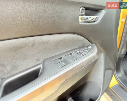 Желтый Сузуки Витара, объемом двигателя 1.37 л и пробегом 141 тыс. км за 17800 $, фото 43 на Automoto.ua