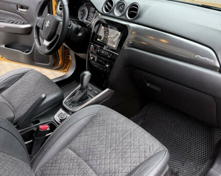 Желтый Сузуки Витара, объемом двигателя 1.4 л и пробегом 96 тыс. км за 19000 $, фото 53 на Automoto.ua