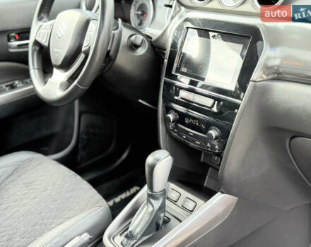 Желтый Сузуки Витара, объемом двигателя 1.37 л и пробегом 141 тыс. км за 17800 $, фото 20 на Automoto.ua