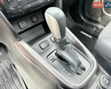 Желтый Сузуки Витара, объемом двигателя 1.37 л и пробегом 141 тыс. км за 17800 $, фото 48 на Automoto.ua