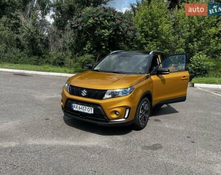 Жовтий Сузукі Вітара, об'ємом двигуна 1.37 л та пробігом 139 тис. км за 18700 $, фото 4 на Automoto.ua