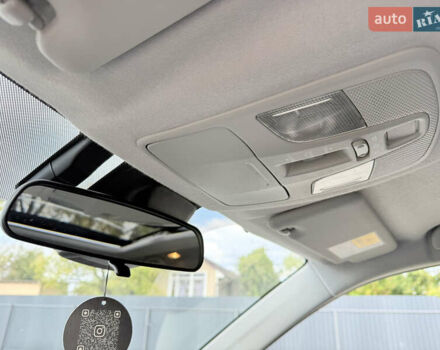 Желтый Сузуки Витара, объемом двигателя 1.37 л и пробегом 141 тыс. км за 17800 $, фото 11 на Automoto.ua