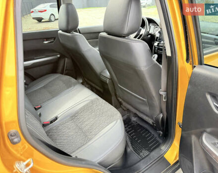 Желтый Сузуки Витара, объемом двигателя 1.37 л и пробегом 141 тыс. км за 17800 $, фото 21 на Automoto.ua