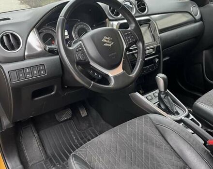 Желтый Сузуки Витара, объемом двигателя 1 л и пробегом 129 тыс. км за 15000 $, фото 13 на Automoto.ua