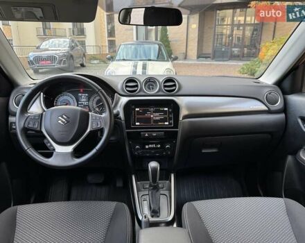 Жовтий Сузукі Вітара, об'ємом двигуна 1.59 л та пробігом 29 тис. км за 20500 $, фото 29 на Automoto.ua