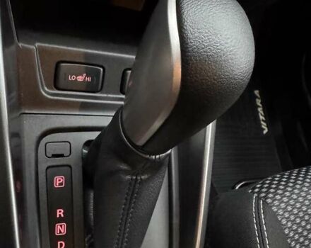 Желтый Сузуки Витара, объемом двигателя 1.59 л и пробегом 29 тыс. км за 19800 $, фото 20 на Automoto.ua