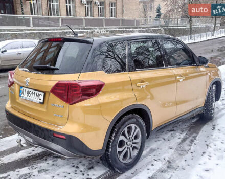 Жовтий Сузукі Вітара, об'ємом двигуна 1.59 л та пробігом 89 тис. км за 16800 $, фото 4 на Automoto.ua