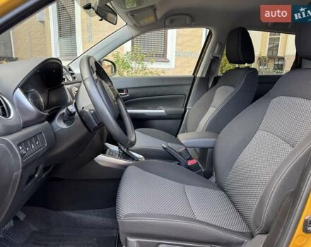 Жовтий Сузукі Вітара, об'ємом двигуна 1.59 л та пробігом 29 тис. км за 20500 $, фото 15 на Automoto.ua