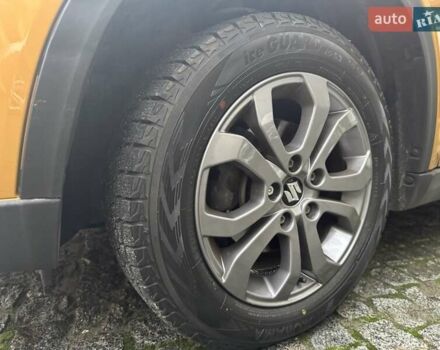 Желтый Сузуки Витара, объемом двигателя 1.59 л и пробегом 29 тыс. км за 19800 $, фото 9 на Automoto.ua