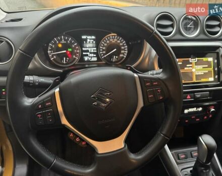 Желтый Сузуки Витара, объемом двигателя 1.59 л и пробегом 29 тыс. км за 19800 $, фото 22 на Automoto.ua