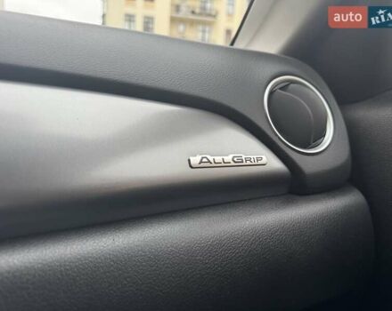 Желтый Сузуки Витара, объемом двигателя 1.59 л и пробегом 29 тыс. км за 19800 $, фото 28 на Automoto.ua