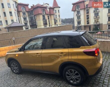 Желтый Сузуки Витара, объемом двигателя 1.59 л и пробегом 29 тыс. км за 19800 $, фото 8 на Automoto.ua