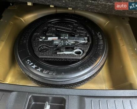 Желтый Сузуки Витара, объемом двигателя 1.59 л и пробегом 29 тыс. км за 19800 $, фото 30 на Automoto.ua