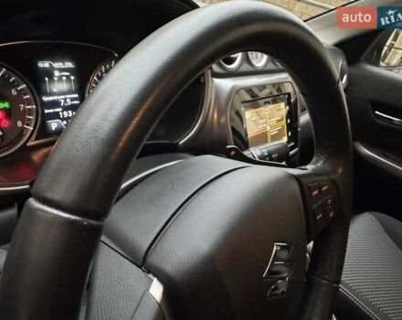 Желтый Сузуки Витара, объемом двигателя 1.59 л и пробегом 29 тыс. км за 19800 $, фото 23 на Automoto.ua