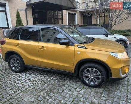 Желтый Сузуки Витара, объемом двигателя 1.59 л и пробегом 29 тыс. км за 19800 $, фото 3 на Automoto.ua
