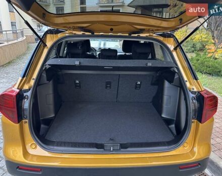 Жовтий Сузукі Вітара, об'ємом двигуна 1.59 л та пробігом 29 тис. км за 20500 $, фото 36 на Automoto.ua