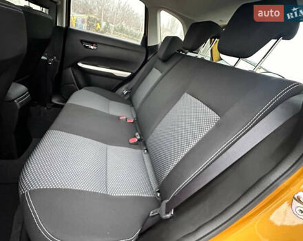 Желтый Сузуки Витара, объемом двигателя 1.37 л и пробегом 1 тыс. км за 19990 $, фото 22 на Automoto.ua