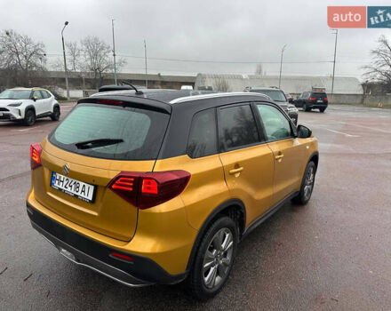 Желтый Сузуки Витара, объемом двигателя 1.37 л и пробегом 1 тыс. км за 19990 $, фото 5 на Automoto.ua