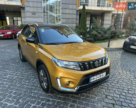 Желтый Сузуки Витара, объемом двигателя 1.37 л и пробегом 1 тыс. км за 17900 $, фото 10 на Automoto.ua