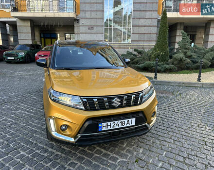 Желтый Сузуки Витара, объемом двигателя 1.37 л и пробегом 1 тыс. км за 17900 $, фото 11 на Automoto.ua