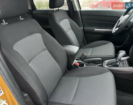 Желтый Сузуки Витара, объемом двигателя 1.37 л и пробегом 1 тыс. км за 17900 $, фото 18 на Automoto.ua