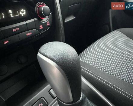 Желтый Сузуки Витара, объемом двигателя 1.37 л и пробегом 1 тыс. км за 19990 $, фото 17 на Automoto.ua