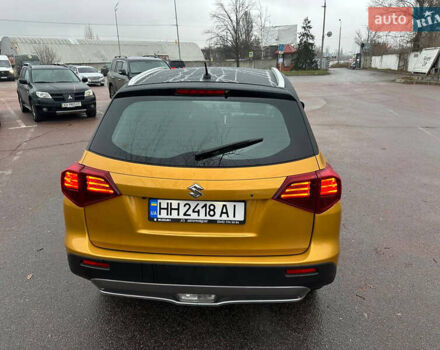 Желтый Сузуки Витара, объемом двигателя 1.37 л и пробегом 1 тыс. км за 19990 $, фото 4 на Automoto.ua