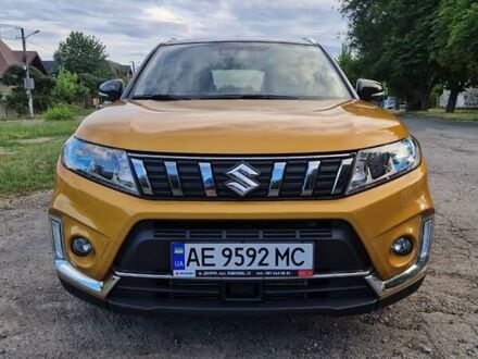 Сузукі Вітара 2019 у Дніпро (Дніпропетровську) на Automoto.ua Жовтий Сузукі Вітара, об'ємом двигуна 1.4 л та пробігом 14 тис. км за 22000 $, фото 1 на Automoto.ua