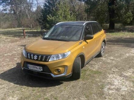 Сузуки Витара 2020 в Киеве на Automoto.ua Желтый Сузуки Витара, объемом двигателя 1.37 л и пробегом 37 тыс. км за 20500 $, фото 1 на Automoto.ua