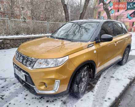 Жовтий Сузукі Вітара, об'ємом двигуна 1.59 л та пробігом 89 тис. км за 16800 $, фото 1 на Automoto.ua